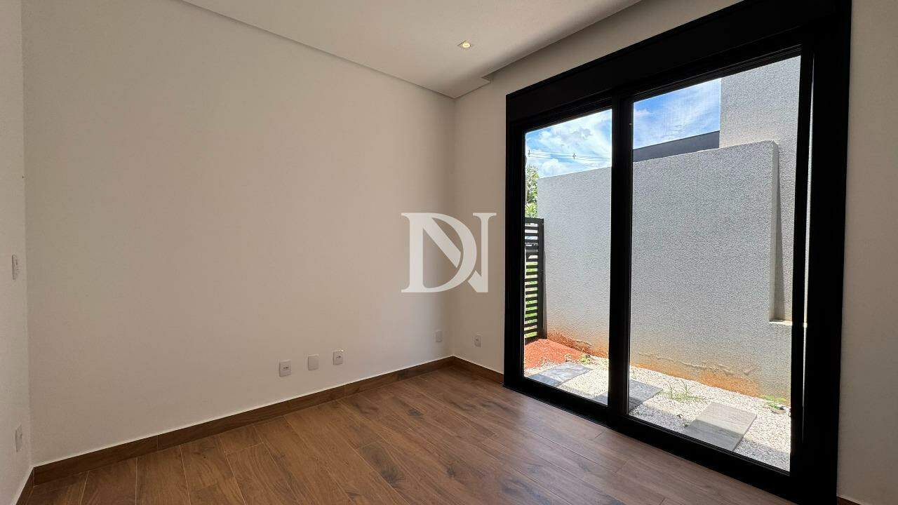 Casa em condomínio à venda no Condomínio Residencial Una: 