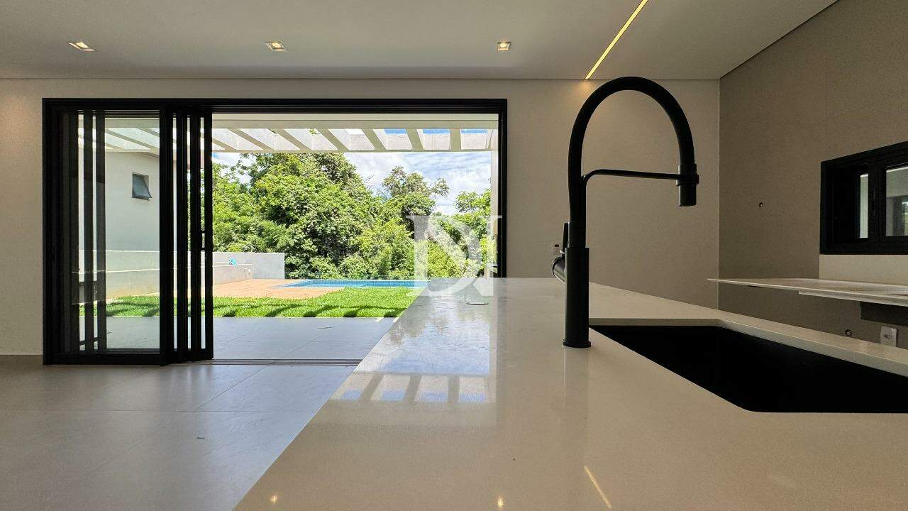 Casa em condomínio à venda no Condomínio Residencial Una: 