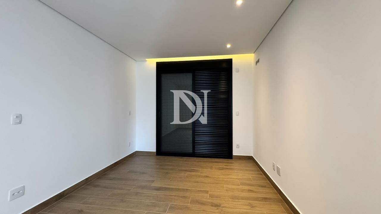 Casa em condomínio à venda no Condomínio Residencial Una: 