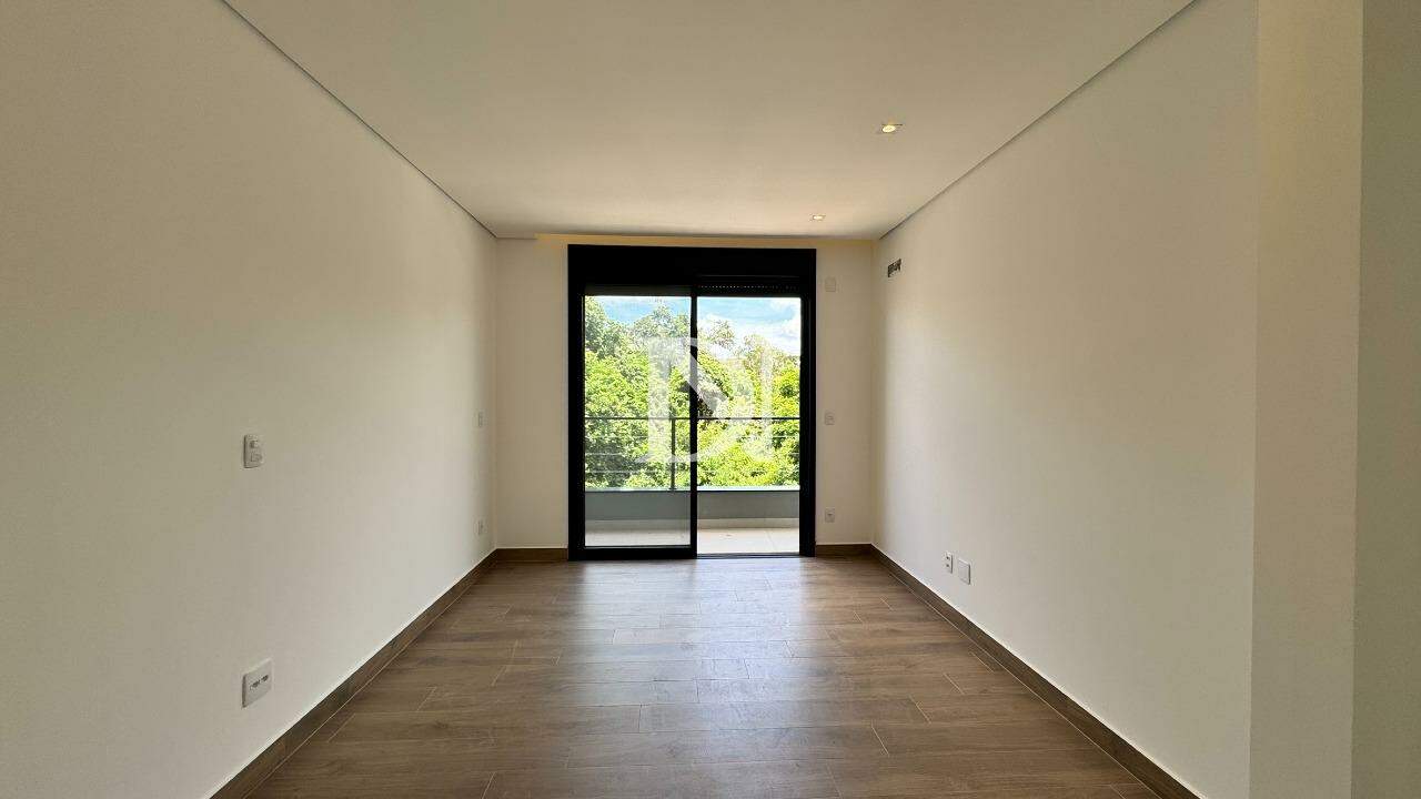 Casa em condomínio à venda no Condomínio Residencial Una: 