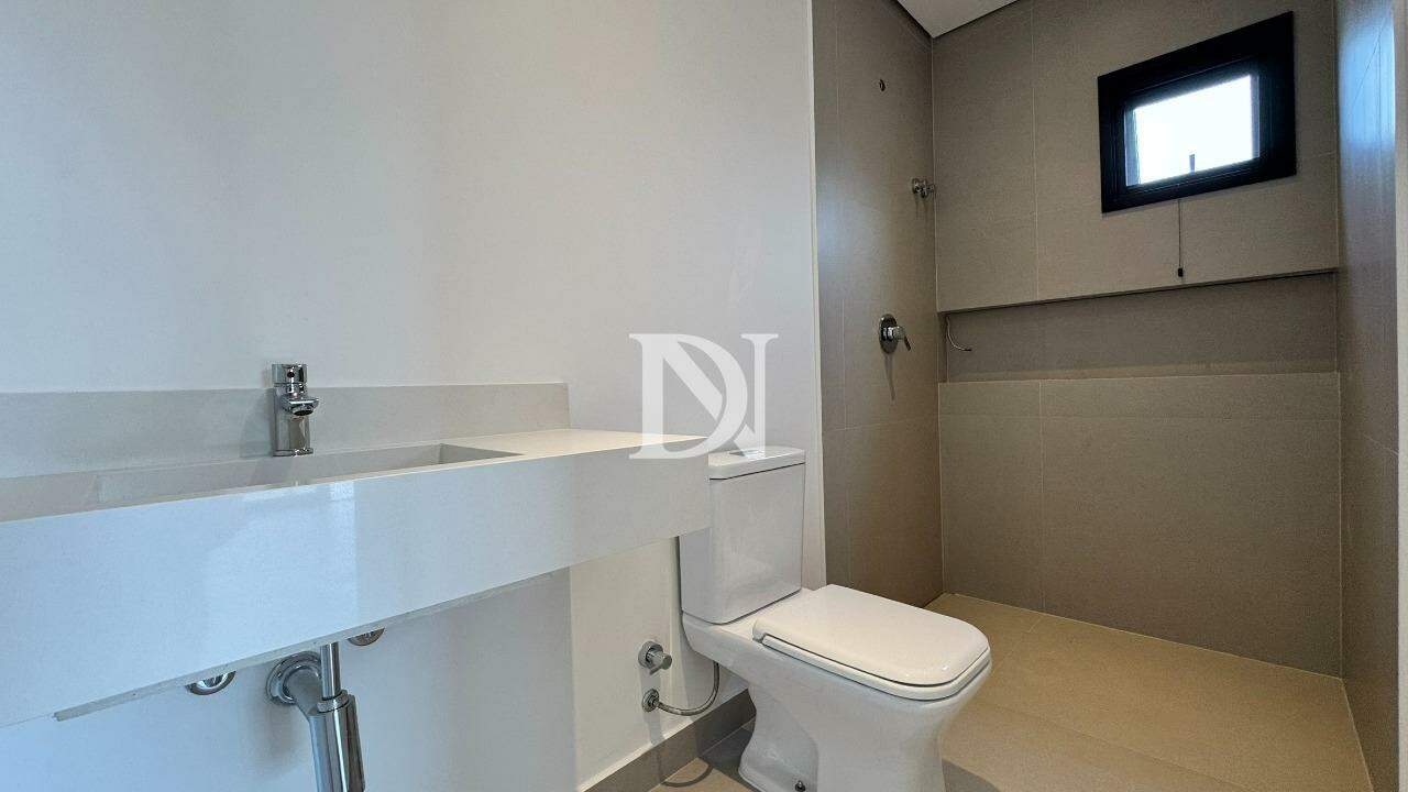 Casa em condomínio à venda no Condomínio Residencial Una: 