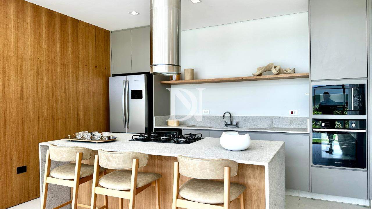 Casa em condomínio à venda no Condomínio Villas do Golfe: 