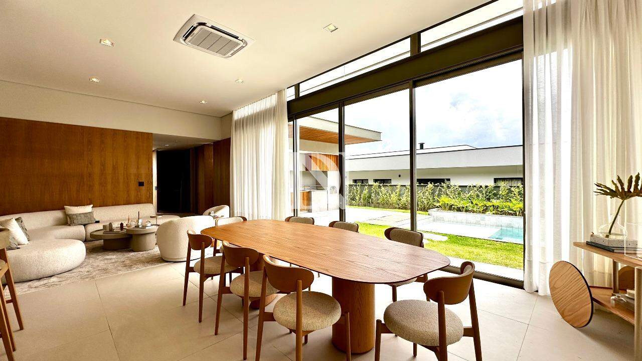 Casa em condomínio à venda no Condomínio Villas do Golfe: 