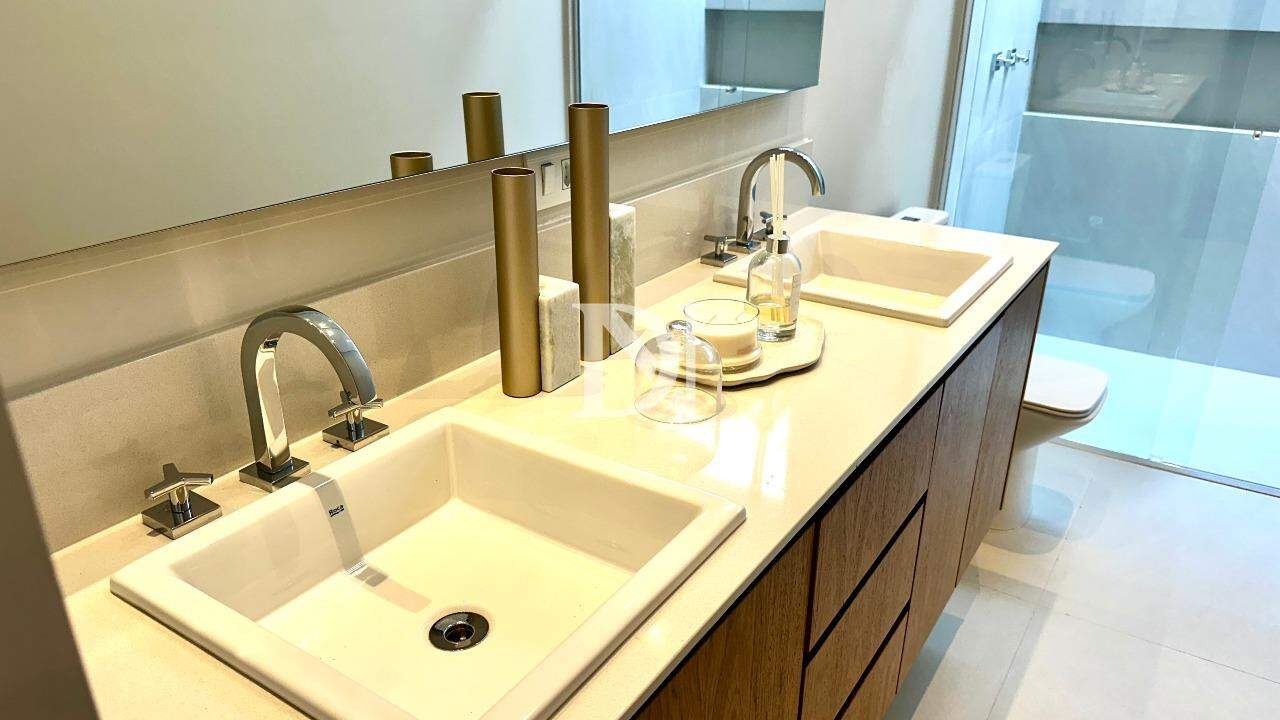 Casa em condomínio à venda no Condomínio Villas do Golfe: 