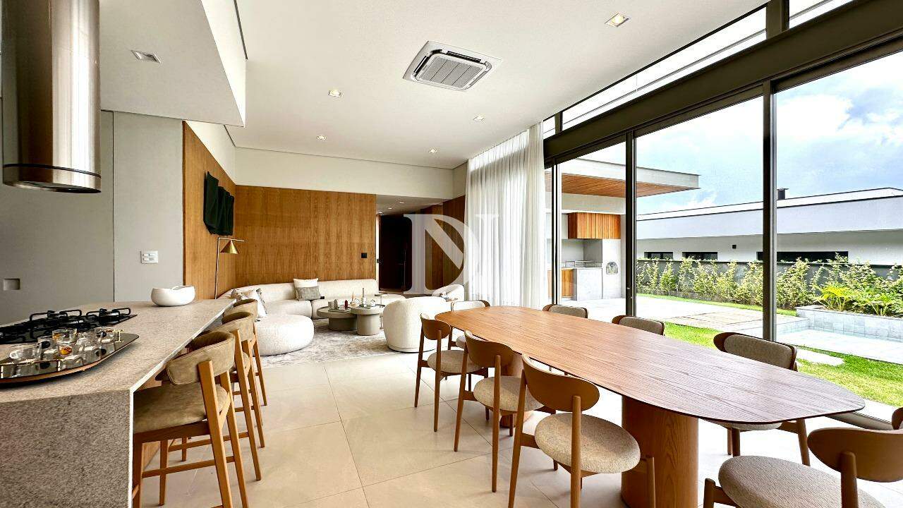 Casa em condomínio à venda no Condomínio Villas do Golfe: 