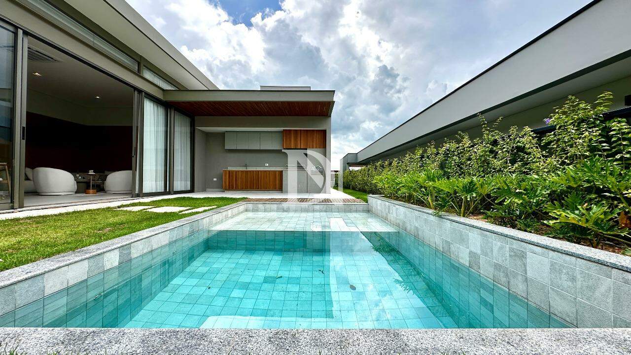 Casa em condomínio à venda no Condomínio Villas do Golfe: 
