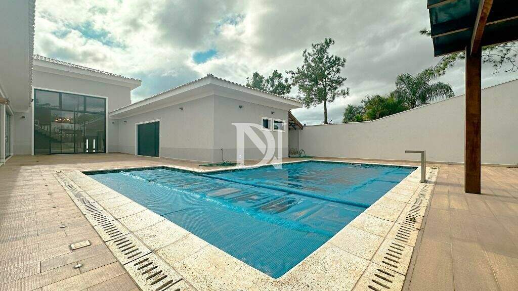 Casa em condomínio à venda no Condomínio Palmeiras Imperiais: 