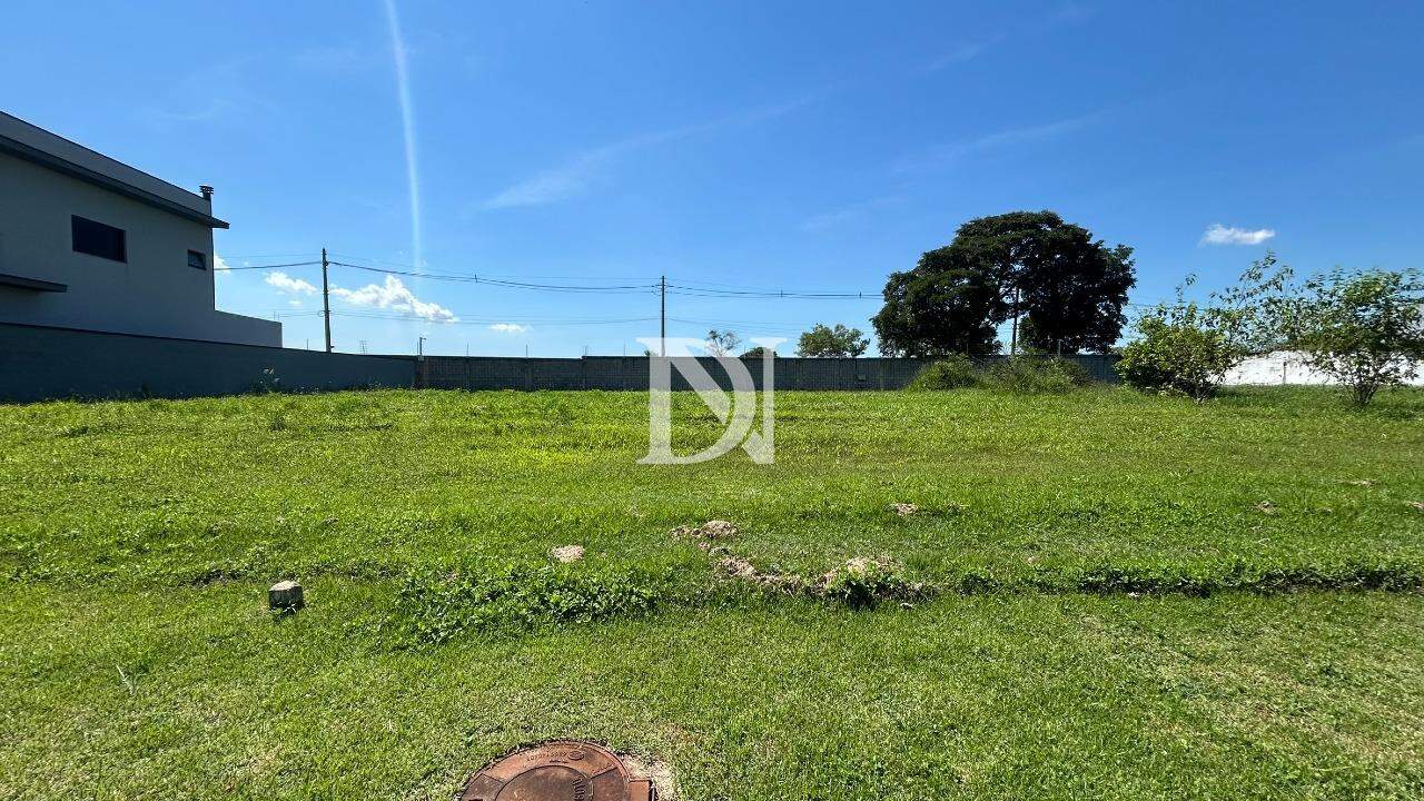 Terreno em condomínio à venda no Condomínio Residencial Una: 