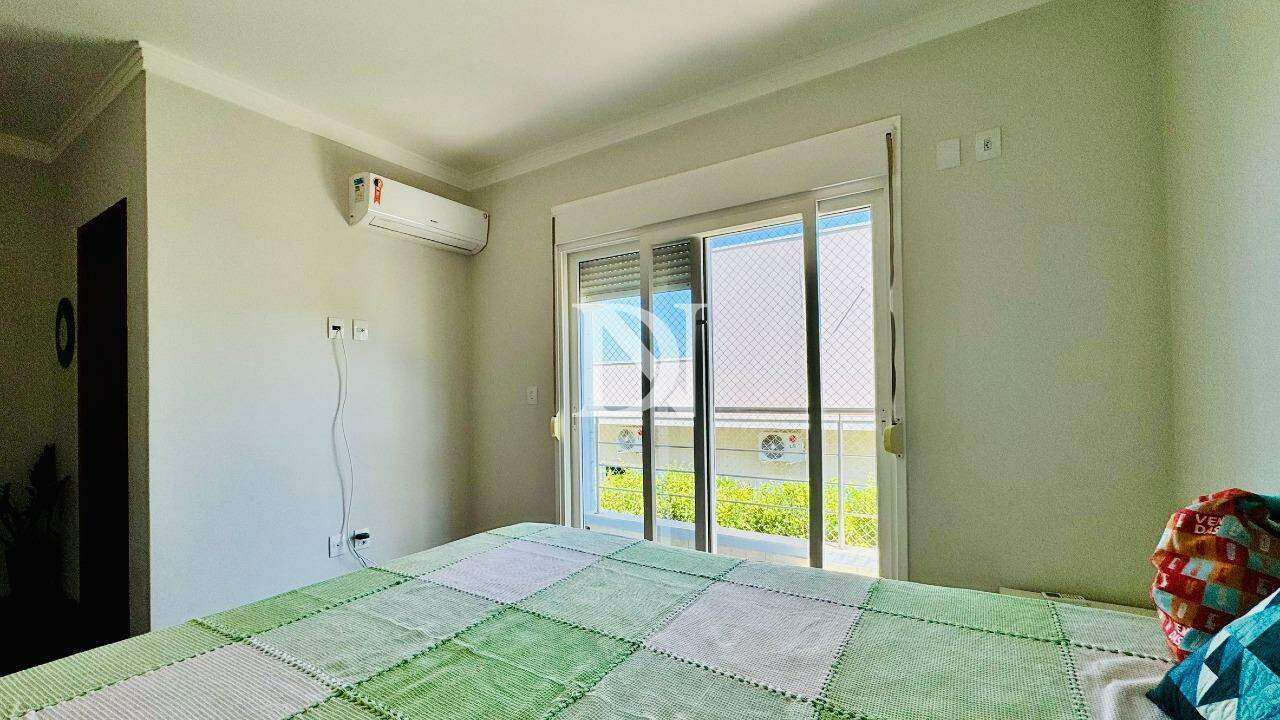 Casa em condomínio à venda no Terras de Mont Serrat: 