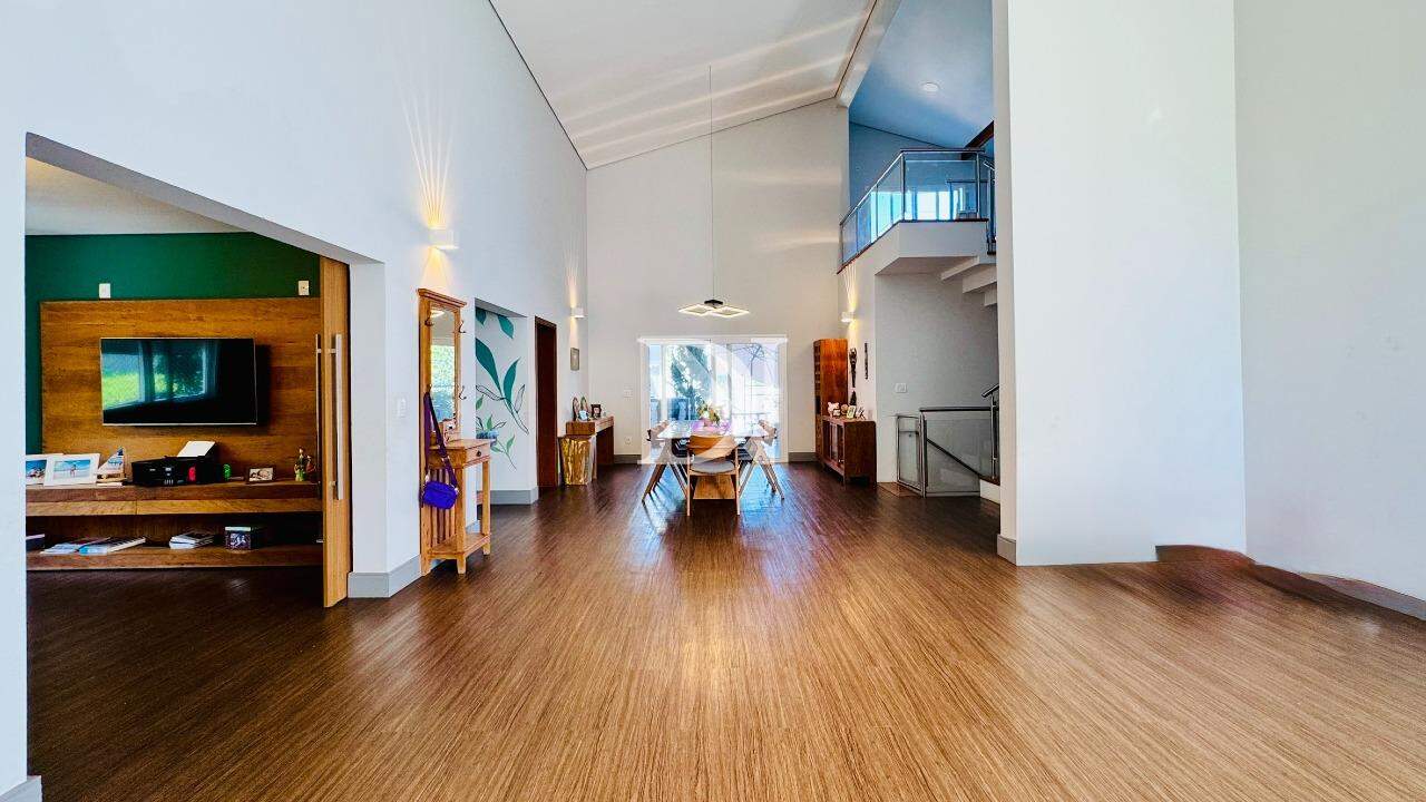 Casa em condomínio à venda no Terras de Mont Serrat: 