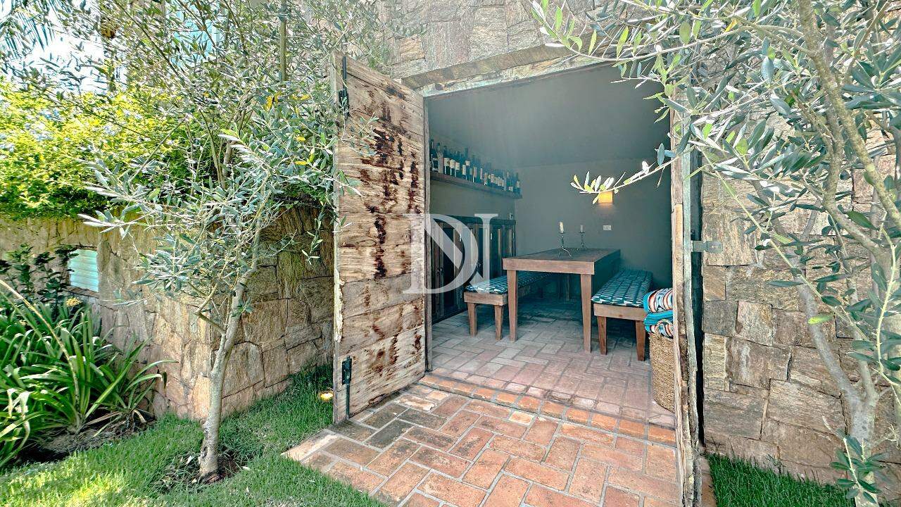 Casa em condomínio à venda no Condomínio Terras de São José: 