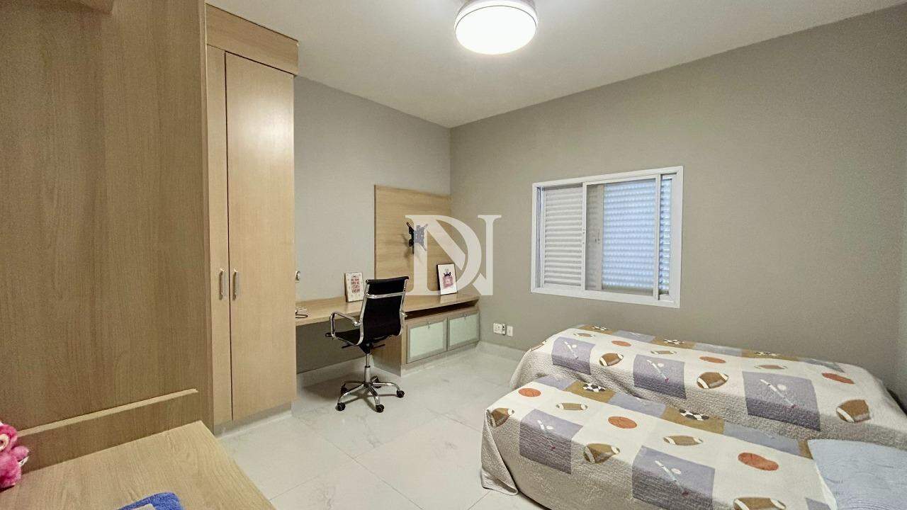 Casa em condomínio para aluguel no Chácara Flora: 