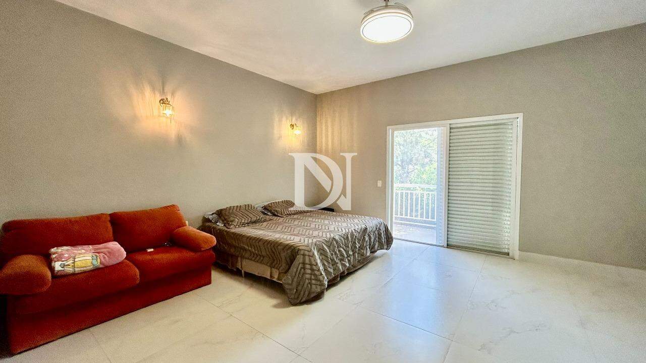 Casa em condomínio para aluguel no Chácara Flora: 