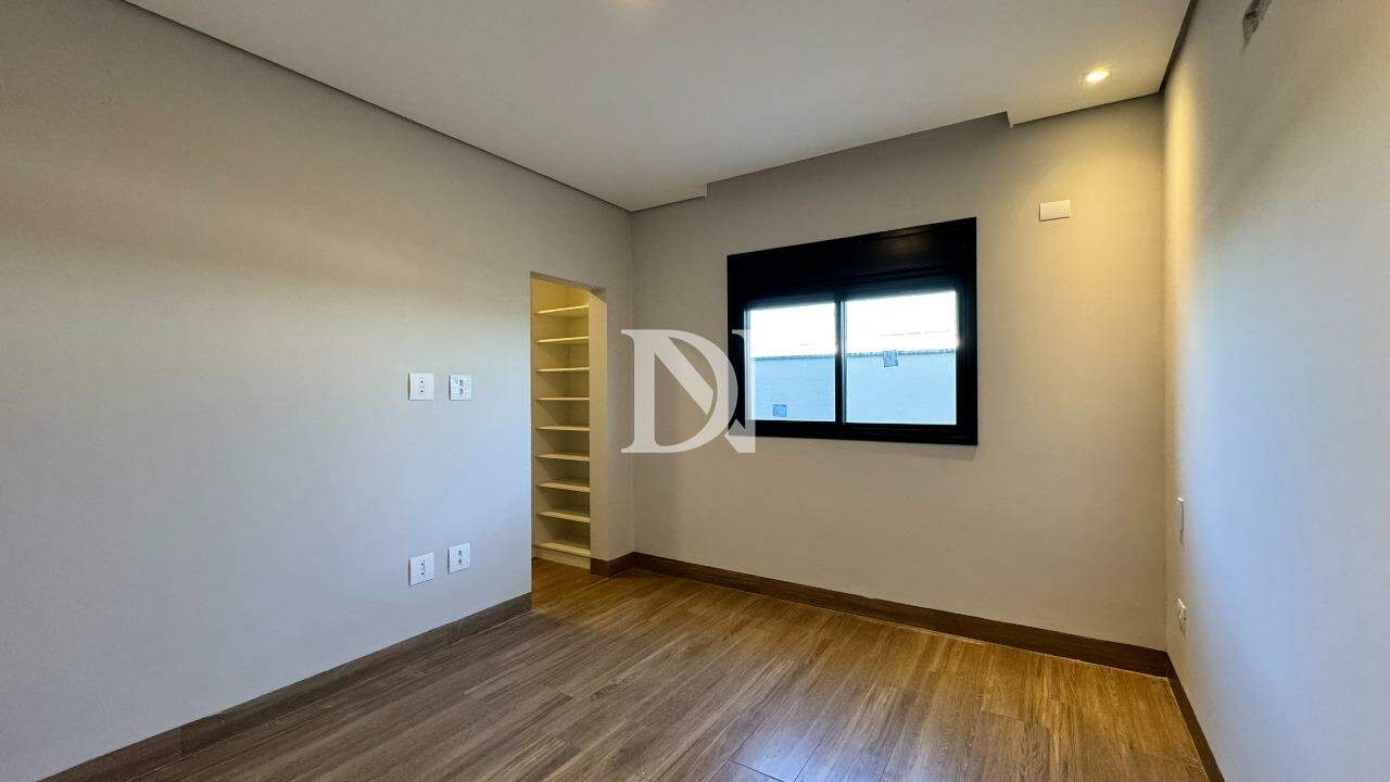Casa em condomínio à venda no Condomínio Gardenville: 