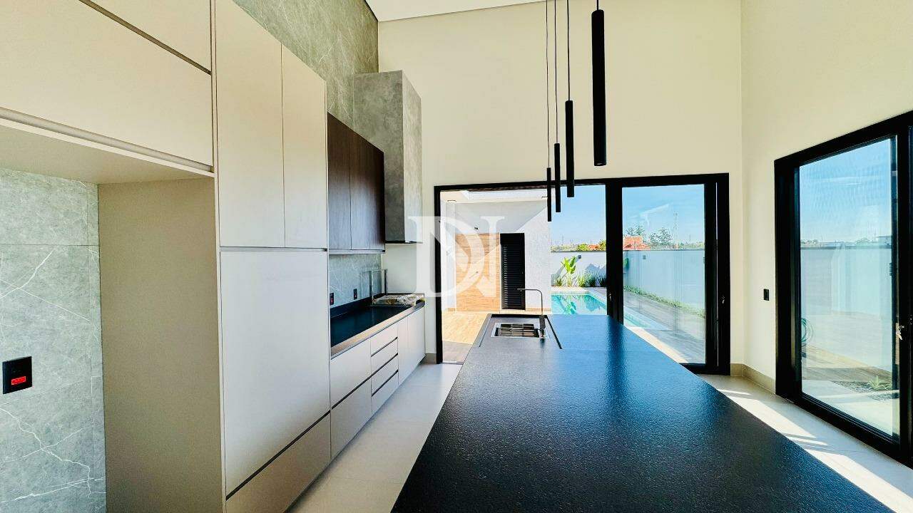 Casa em condomínio à venda no Condomínio Residencial Una: 