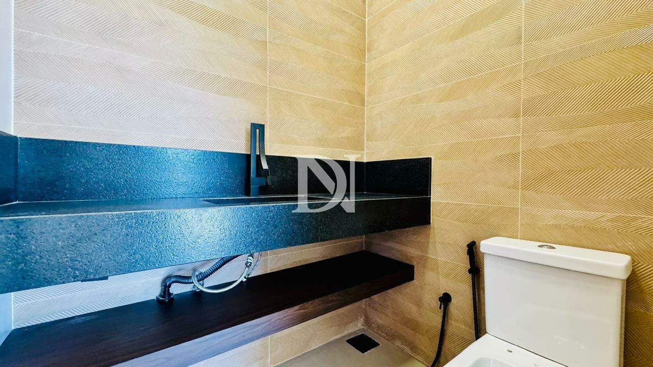 Casa em condomínio à venda no Condomínio Residencial Una: 