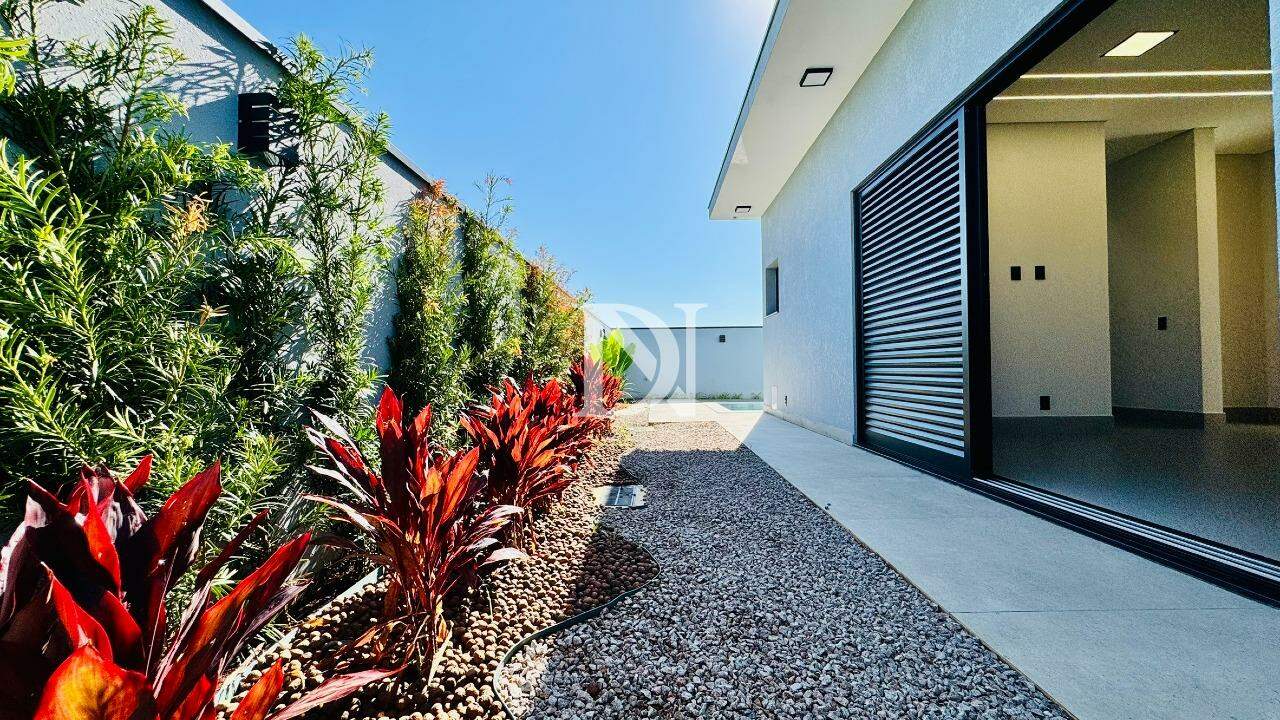 Casa em condomínio à venda no Condomínio Residencial Una: 