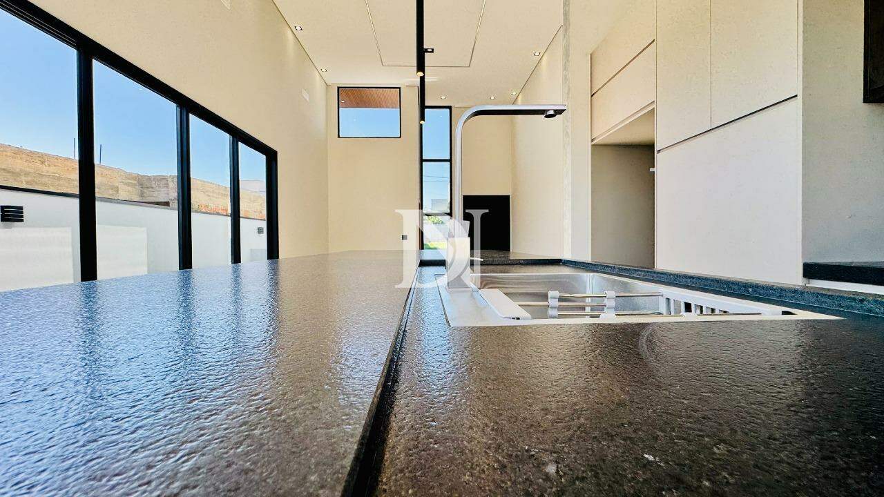 Casa em condomínio à venda no Condomínio Residencial Una: 