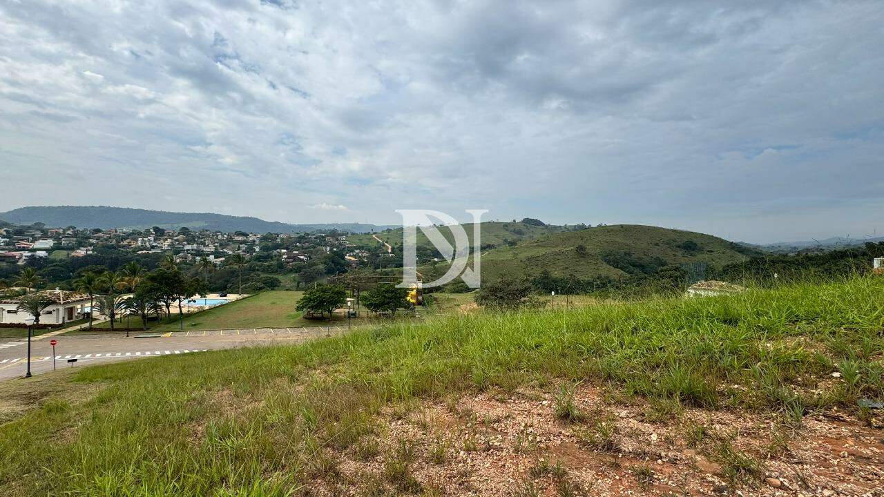 Terreno em condomínio à venda no Condomínio Campos de Santo Antônio II: 