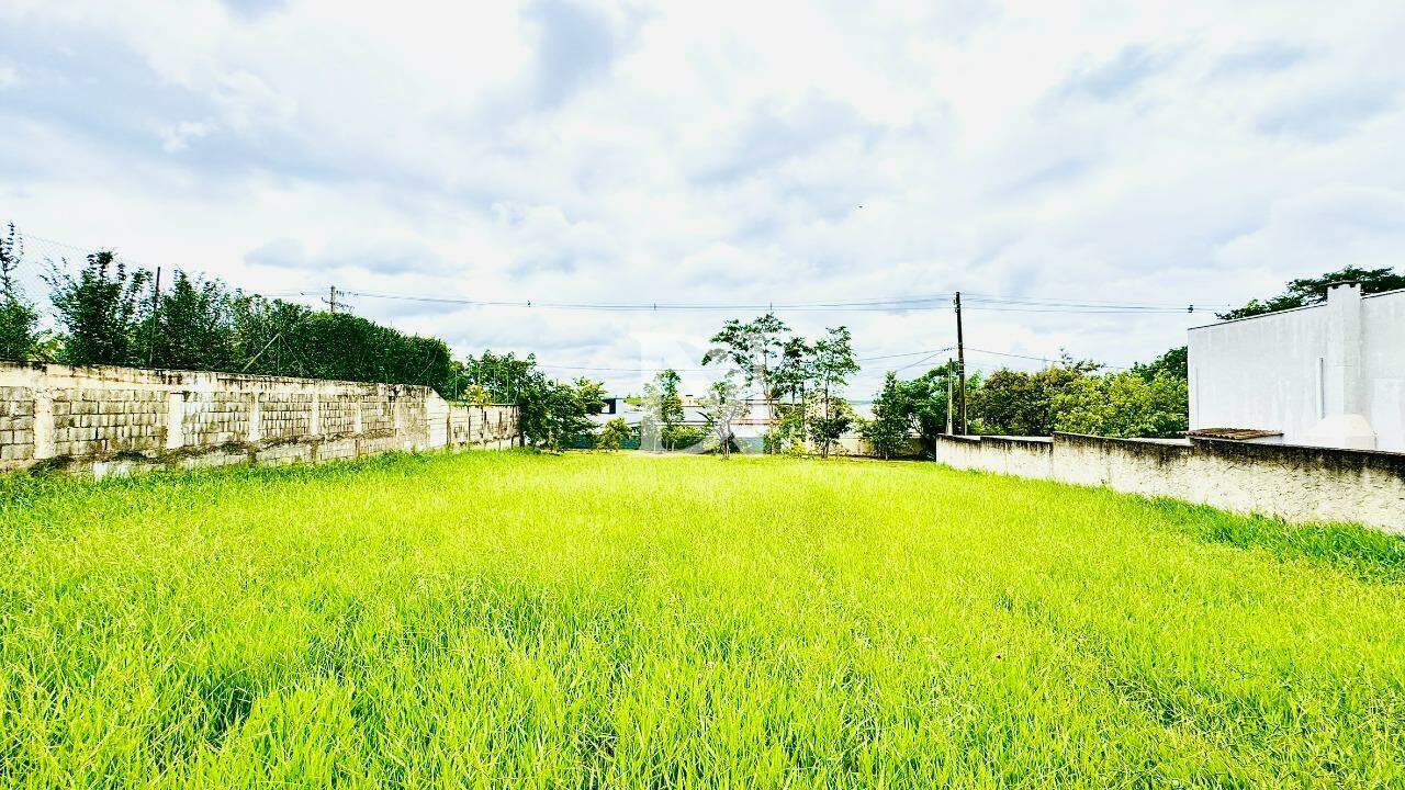 Terreno em condomínio à venda no Condominio Fazenda Palmeiras Imperiais: 