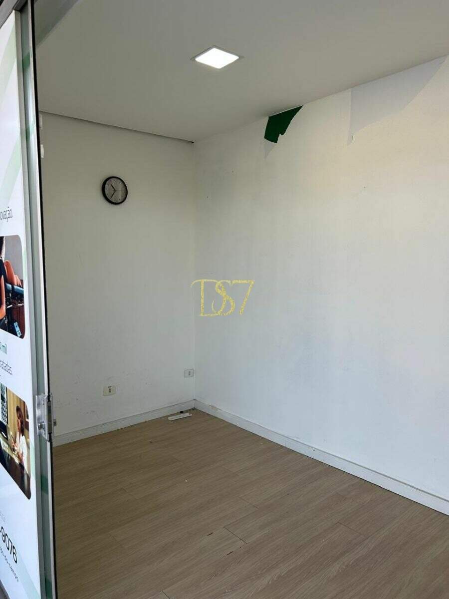 SALÃO COMERCIAL para aluguel no Jardim do Mar: 