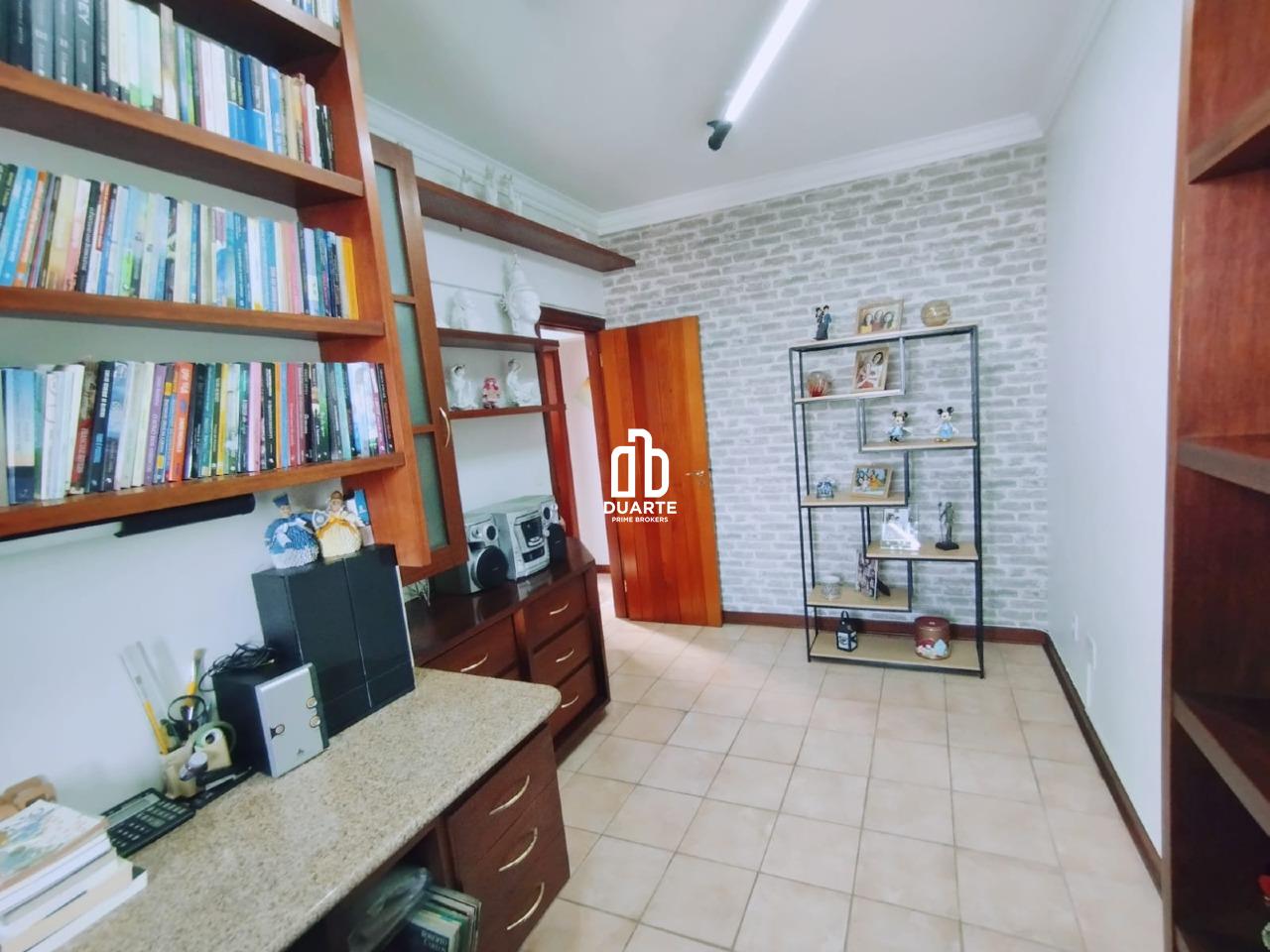 Cobertura à venda no EMBARE: 