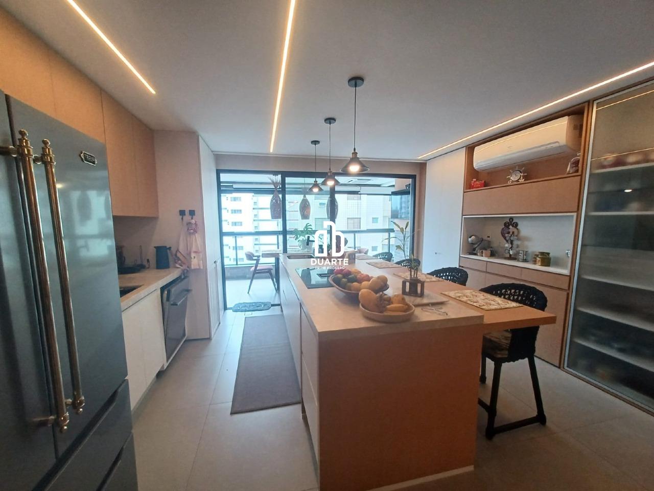 Apartamento à venda no Canto do Forte: 