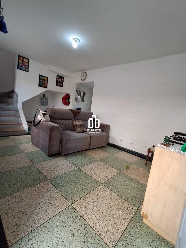 Casa à venda no PARQUE SÃO VICENTE: 