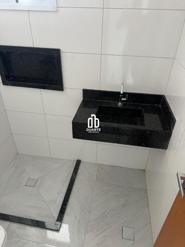 Casa à venda no SANTA MARIA: 