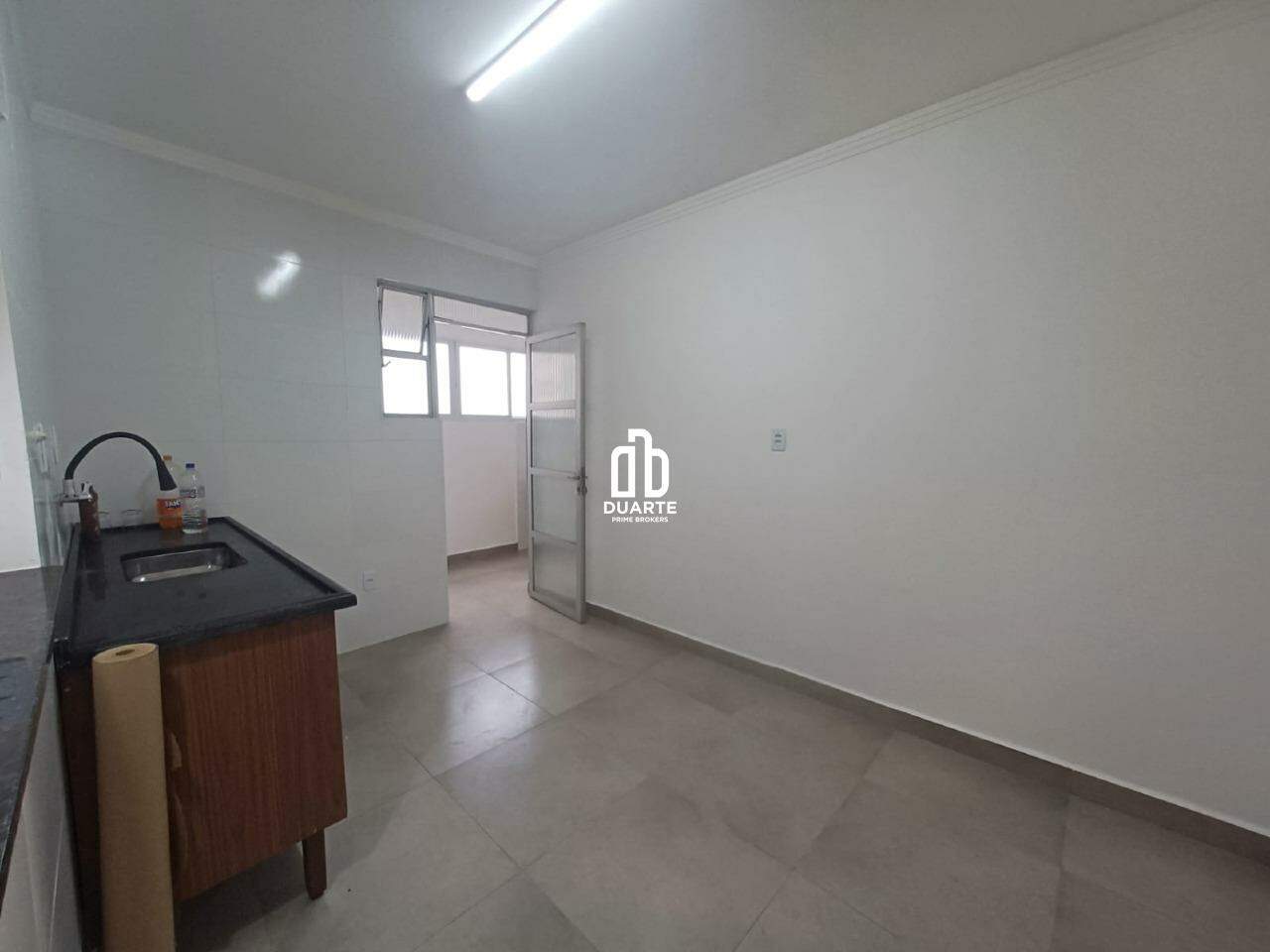 Apartamento à venda no GUILHERMINA: 