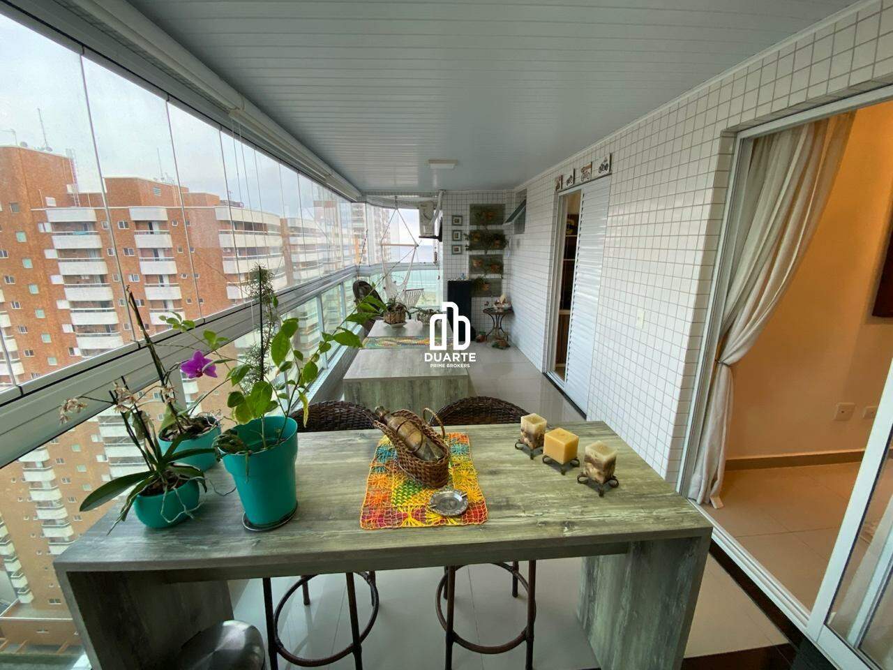 Apartamento à venda no Canto do Forte: 