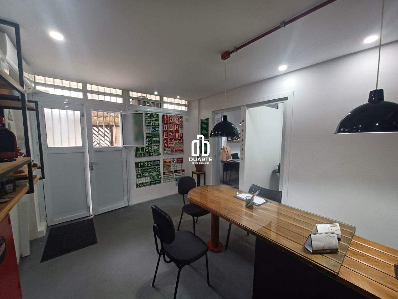 Sala à venda no GUILHERMINA: 