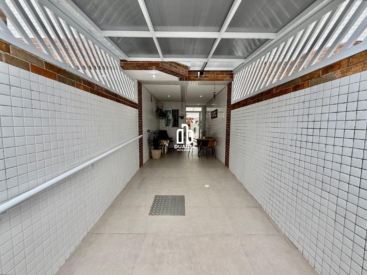 Casa à venda no MARAPÉ: 