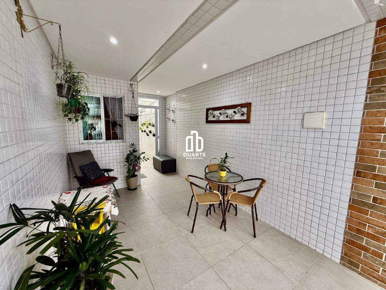 Casa à venda no MARAPÉ: 