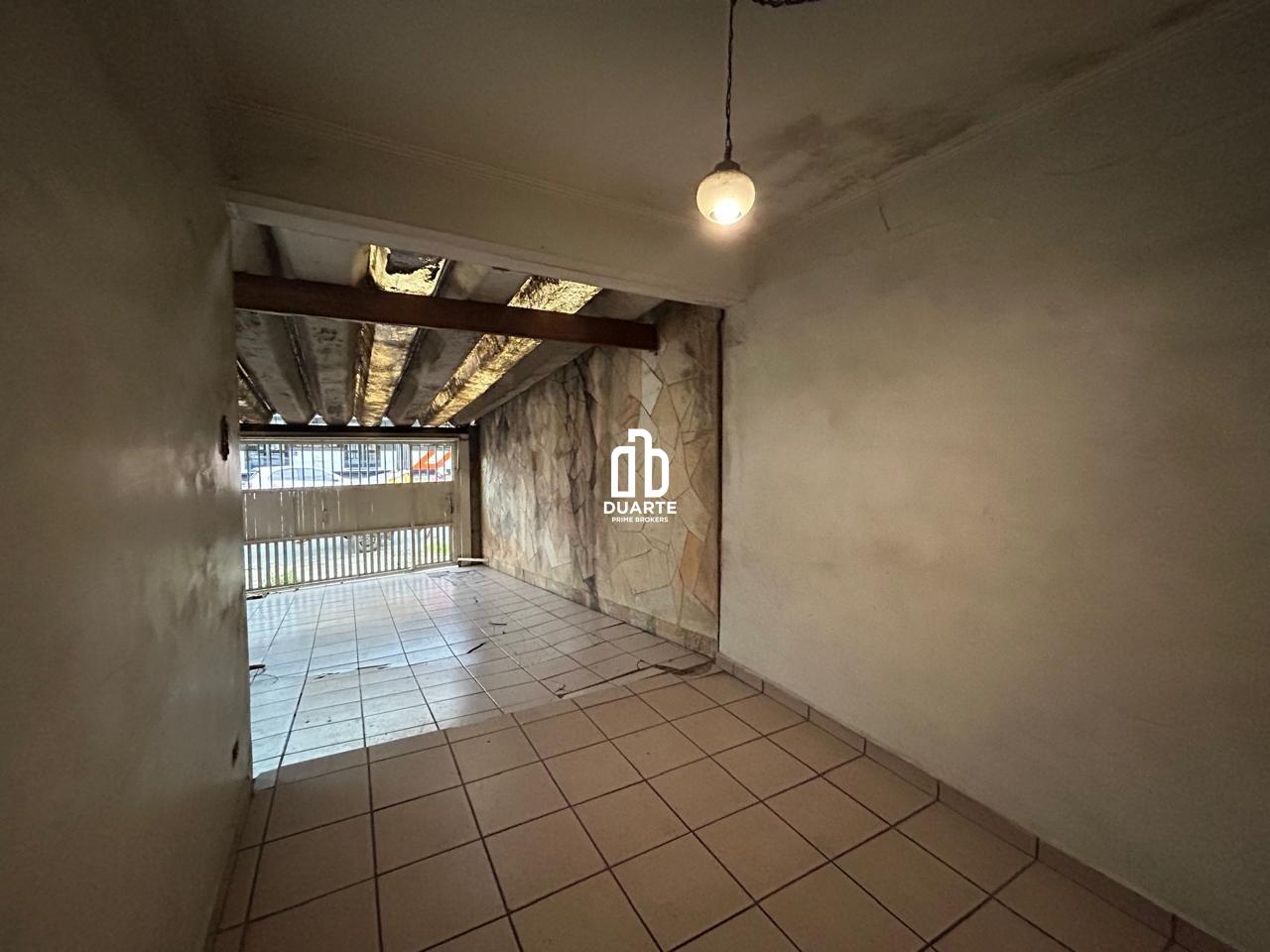 Casa à venda no Centro: 