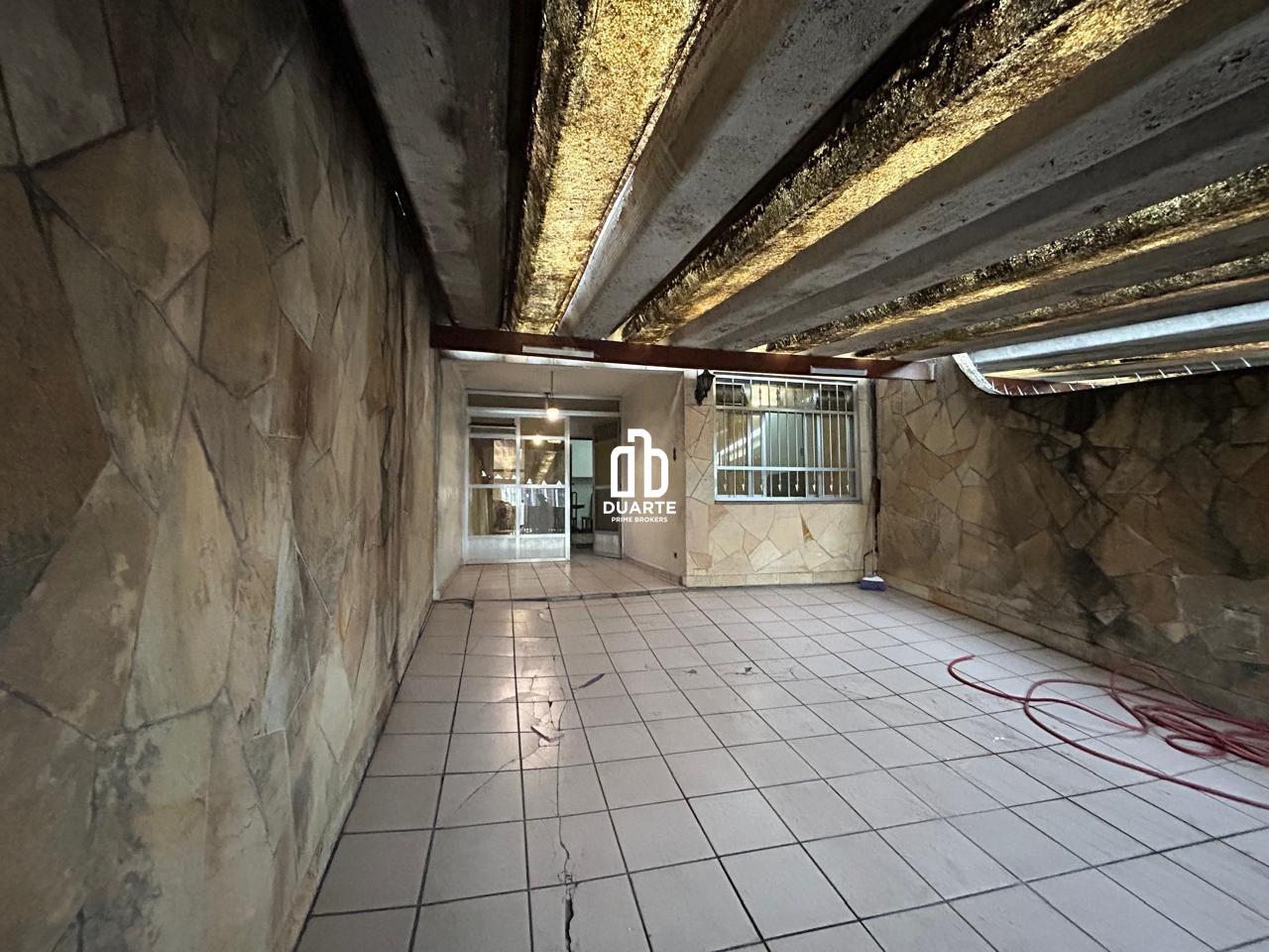 Casa à venda no Centro: 