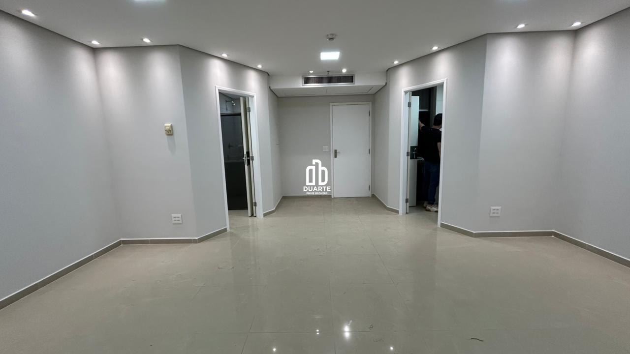 Sala à venda no BOQUEIRÃO: 