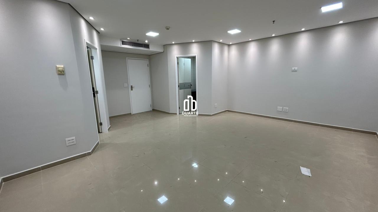 Sala à venda no BOQUEIRÃO: 