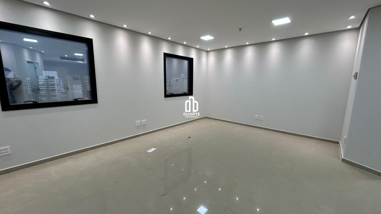 Sala à venda no BOQUEIRÃO: 