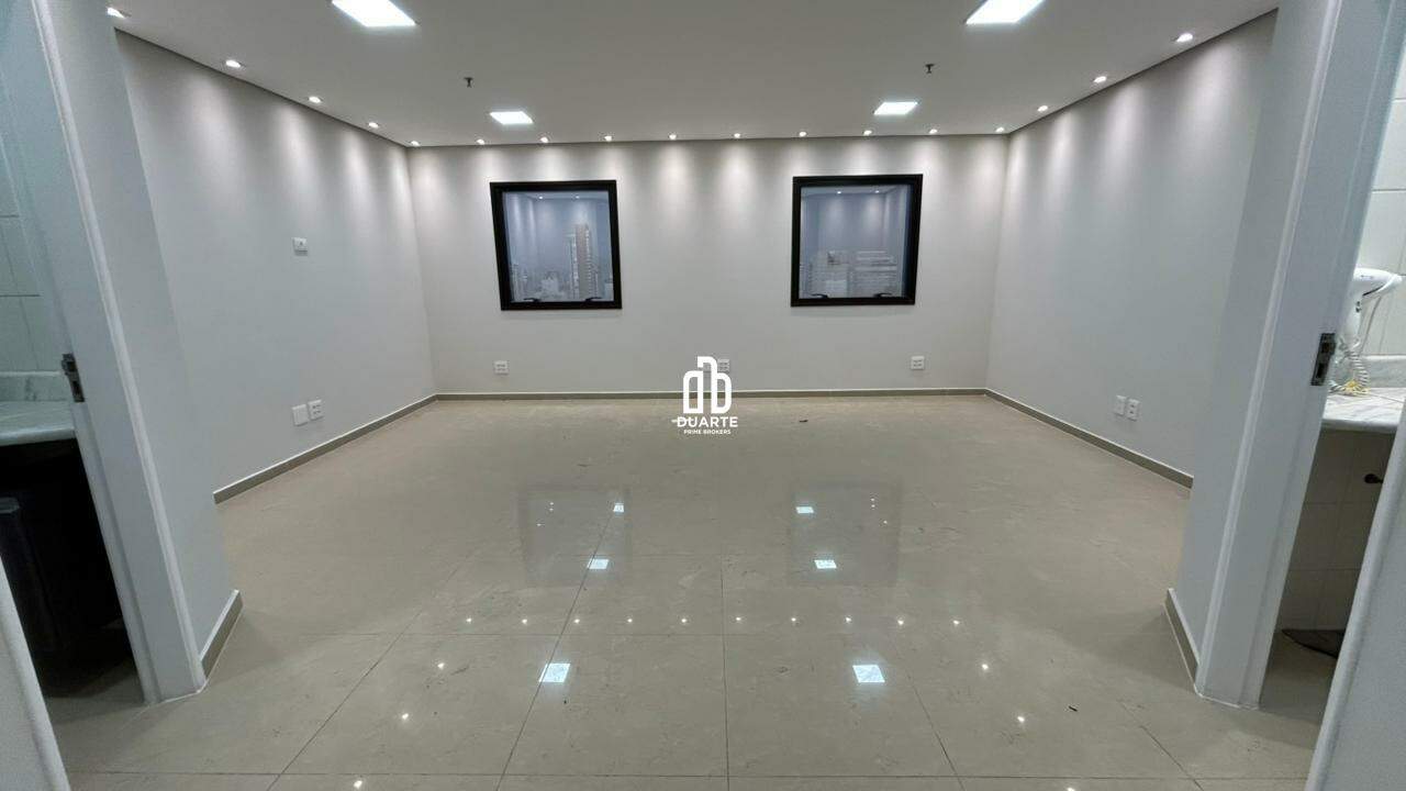 Sala à venda no BOQUEIRÃO: 