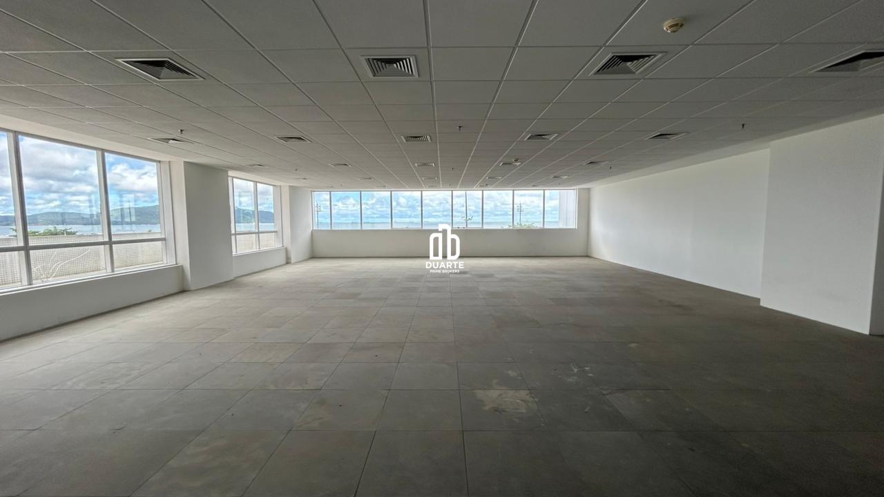 Sala à venda no JOSÉ MENINO: 