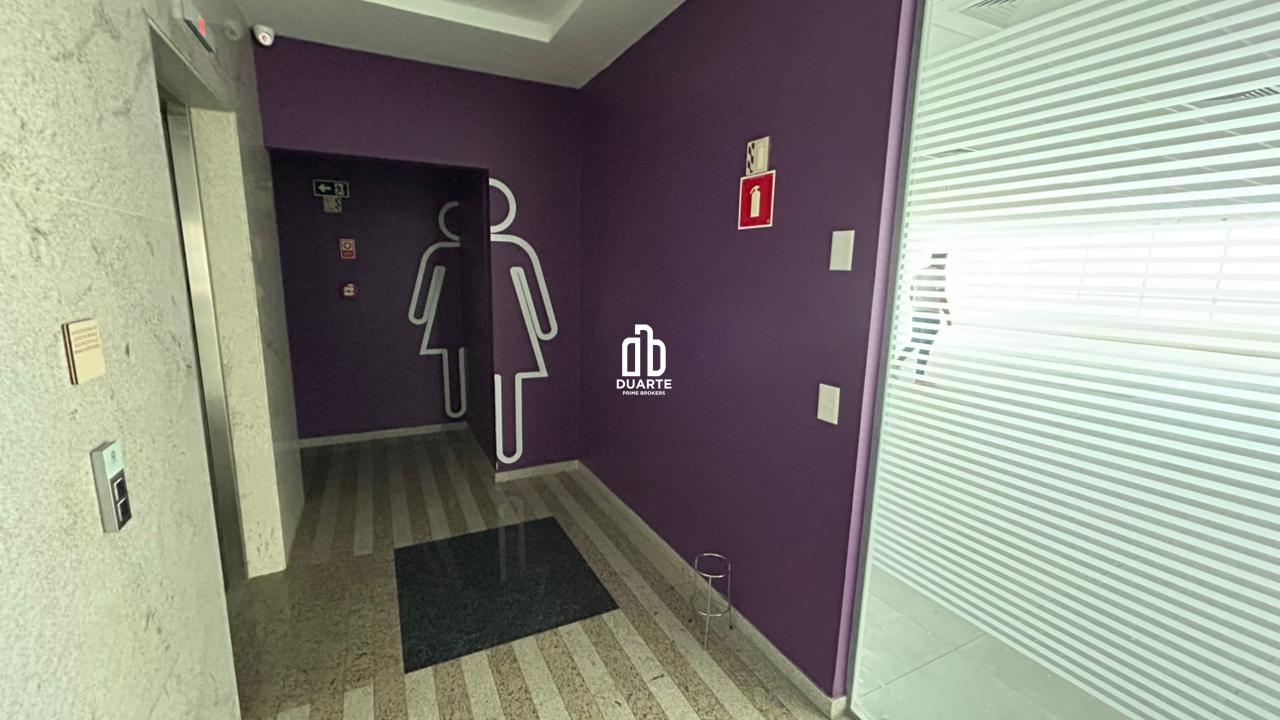 Sala à venda no JOSÉ MENINO: 