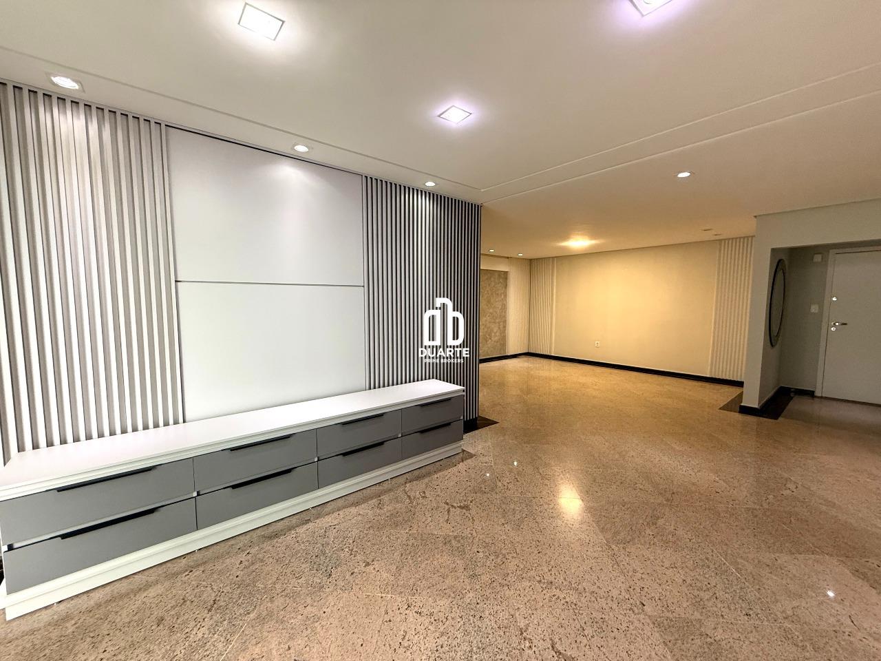 Apartamento à venda no Canto do Forte: 