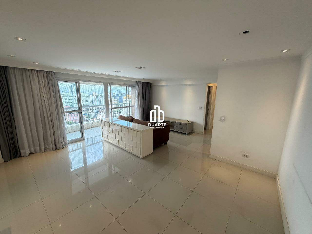 Apartamento à venda no ENCRUZILHADA: 