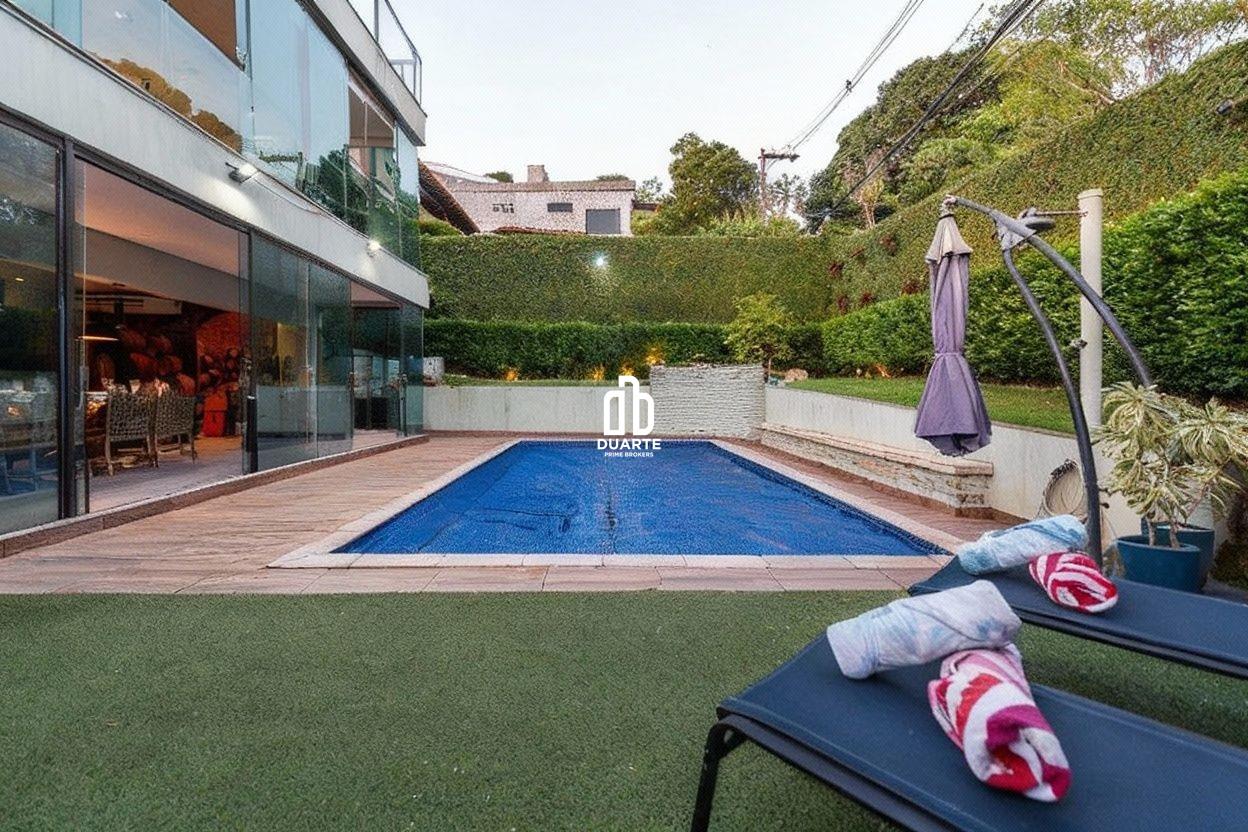 Apartamento à venda no MARAPÉ: 