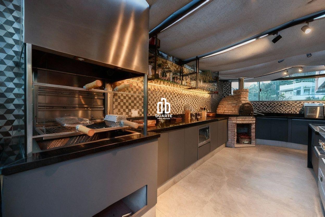 Apartamento à venda no MARAPÉ: 