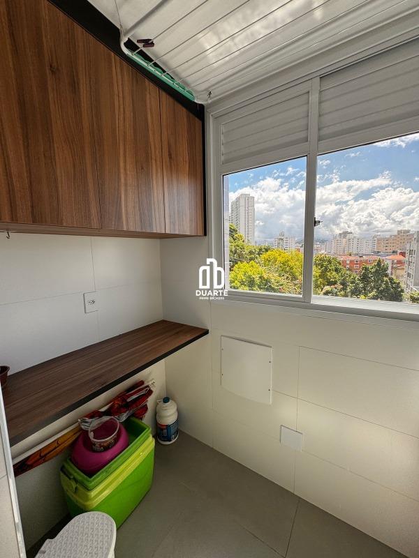 Apartamento à venda no MARAPÉ: 
