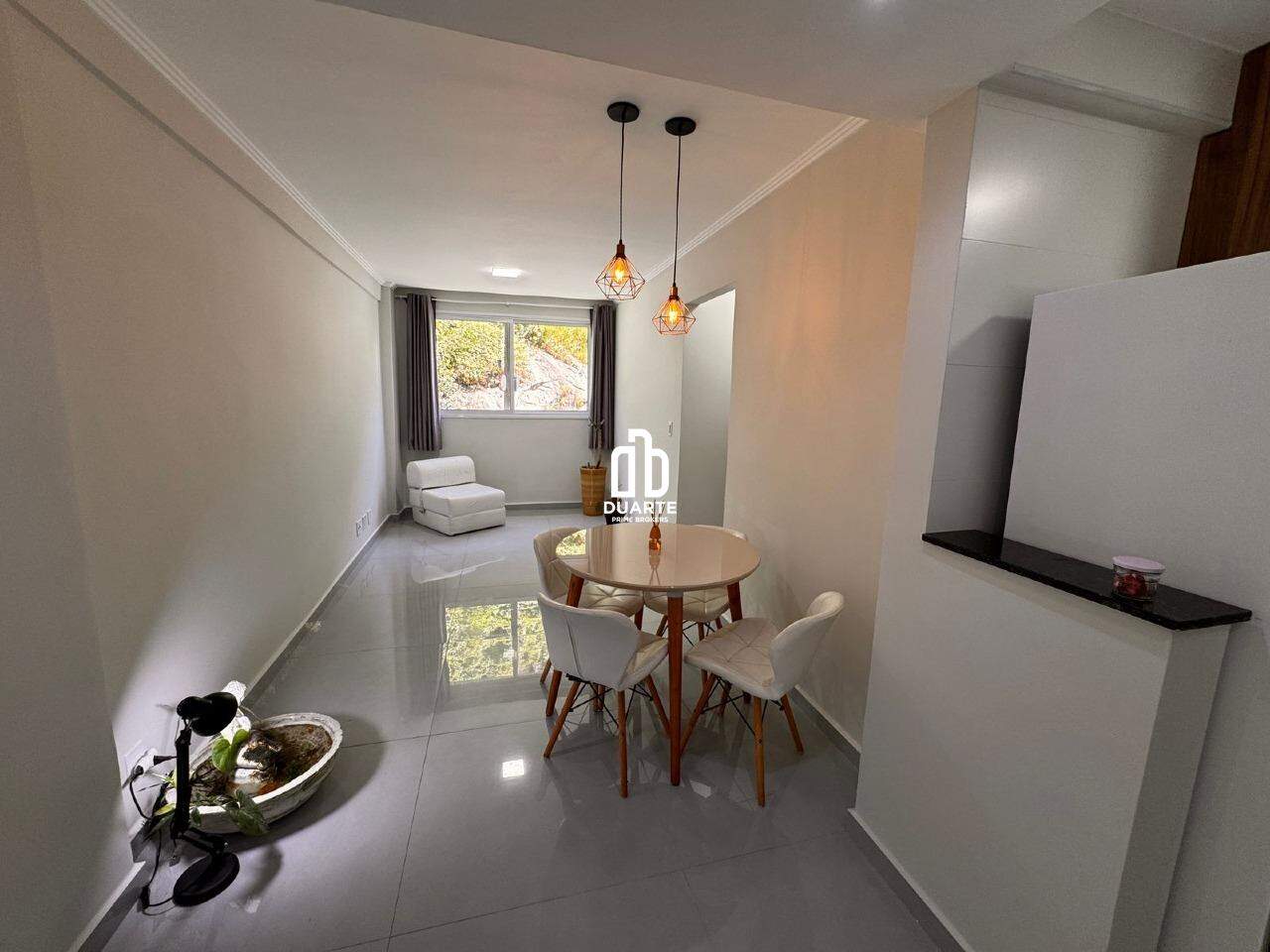 Apartamento à venda no MARAPÉ: 