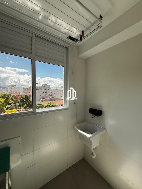 Apartamento à venda no MARAPÉ: 