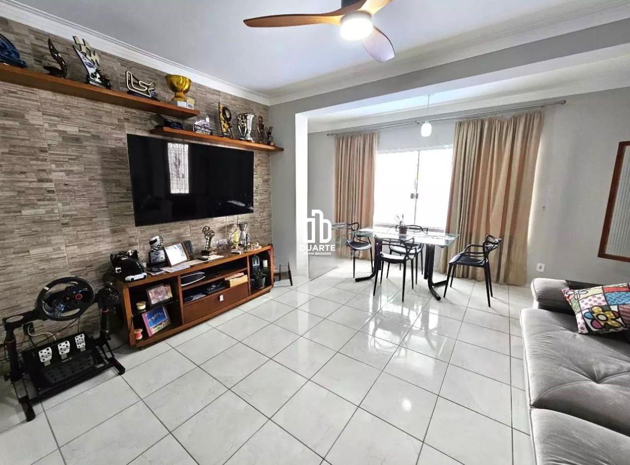 Casa à venda no MARAPÉ: 